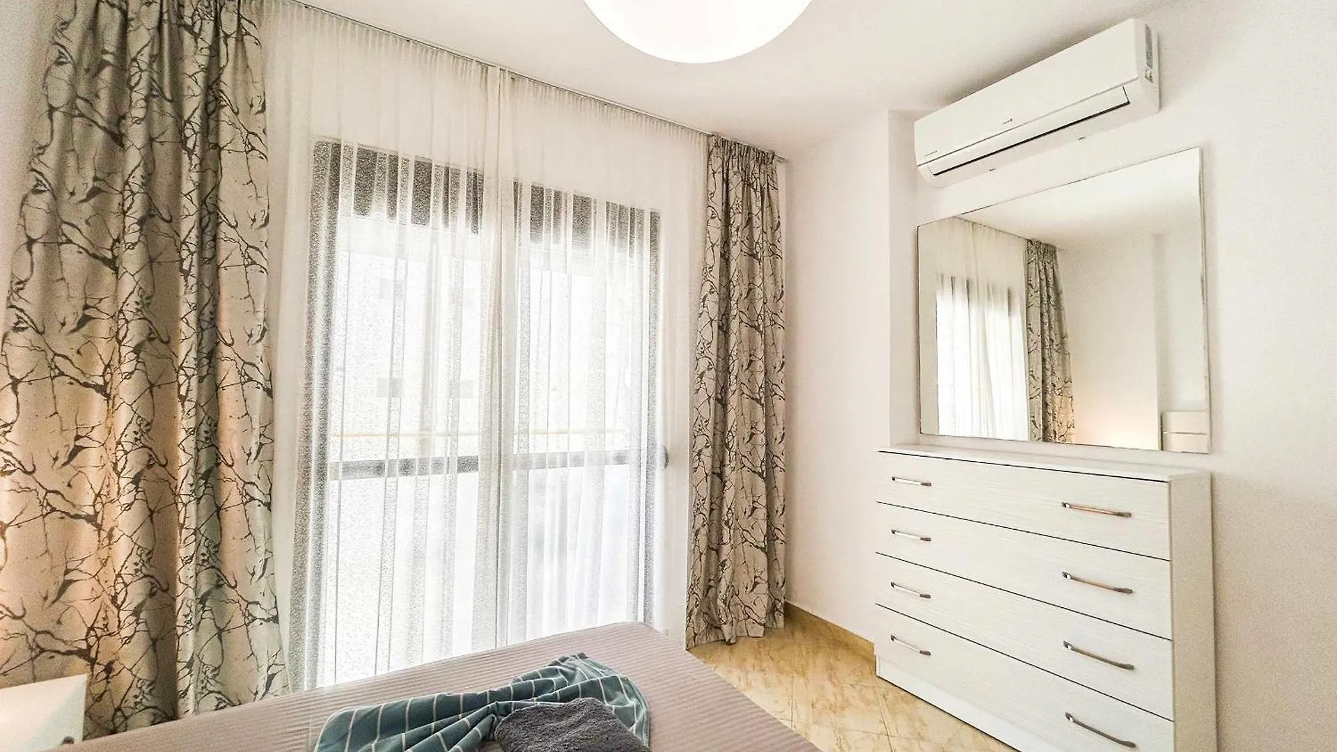 Apartment 1 Bedroom 675 Golem