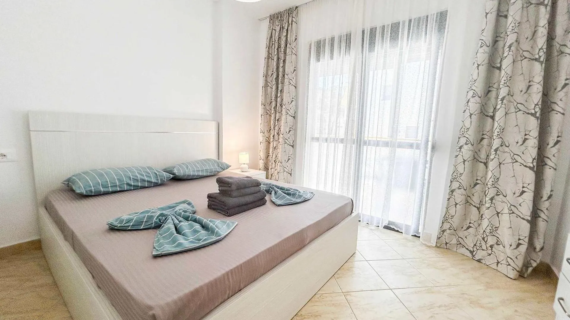 1 Bedroom 675 Golem  Apartment Golem (Tirana)